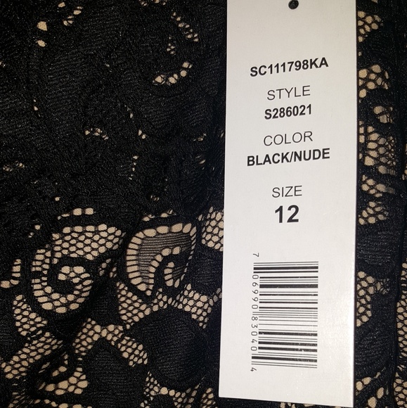 Final sale Scarlett Nite off the shoulder dress - Picture 4 of 5